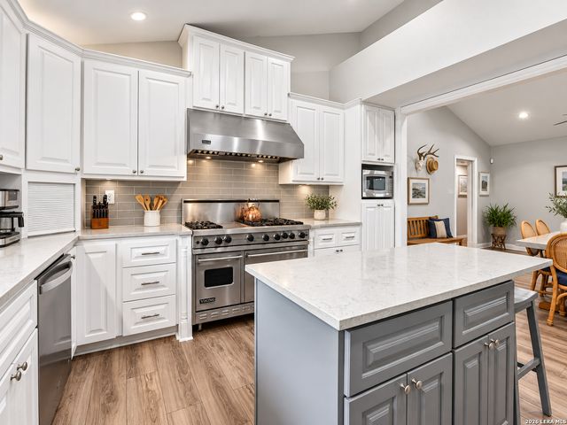 7306 ROBIN REST DR, San Antonio, TX 78209