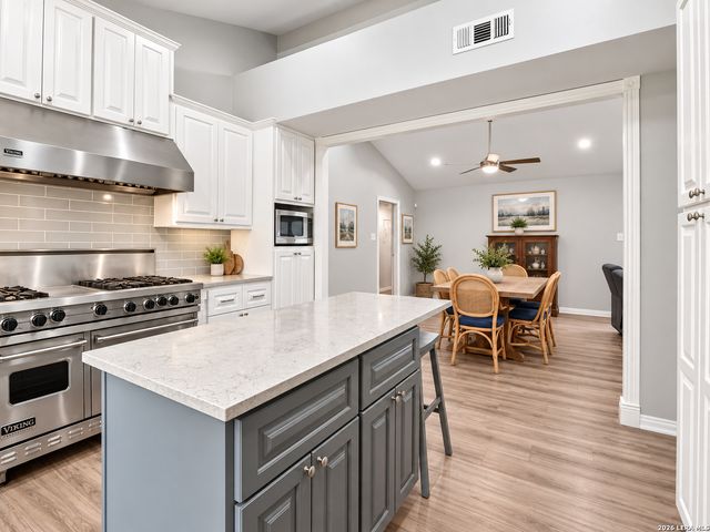 7306 ROBIN REST DR, San Antonio, TX 78209