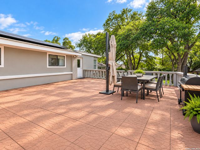 7306 ROBIN REST DR, San Antonio, TX 78209