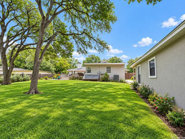 7306 ROBIN REST DR, San Antonio, TX 78209