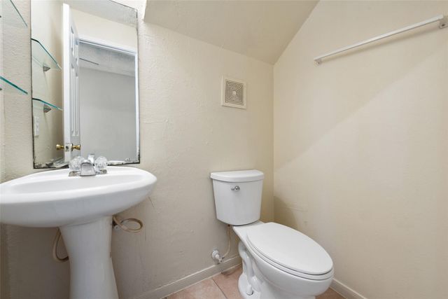 6827 Dumble Street A, Houston, TX 77021