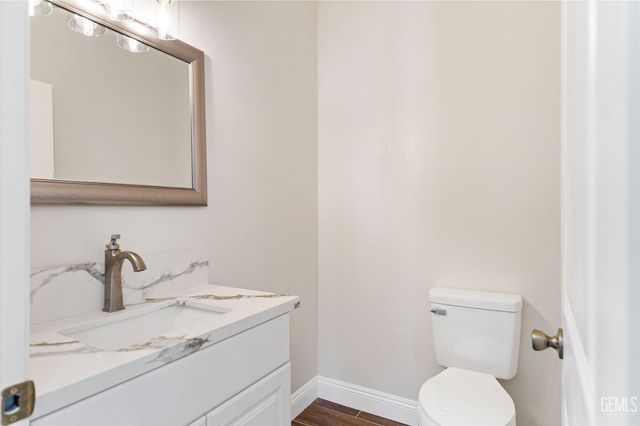 5205 Antares Court, Bakersfield, CA 93306