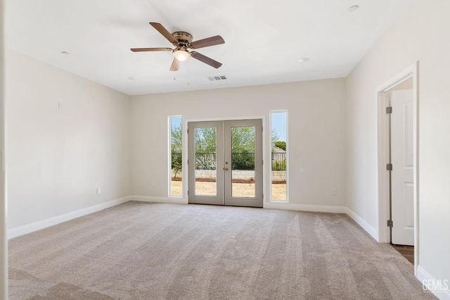5205 Antares Court, Bakersfield, CA 93306