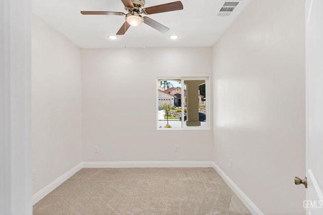 5205 Antares Court, Bakersfield, CA 93306