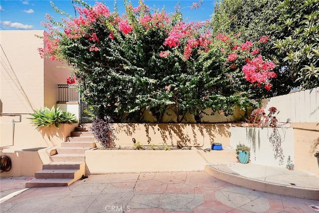 57 N Baldwin Avenue B, Sierra Madre, CA 91024