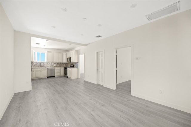 57 N Baldwin Avenue B, Sierra Madre, CA 91024