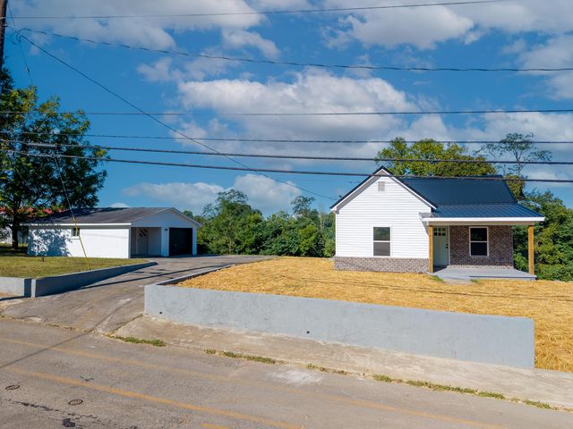 227 Jacksboro Street, Somerset, KY 42501