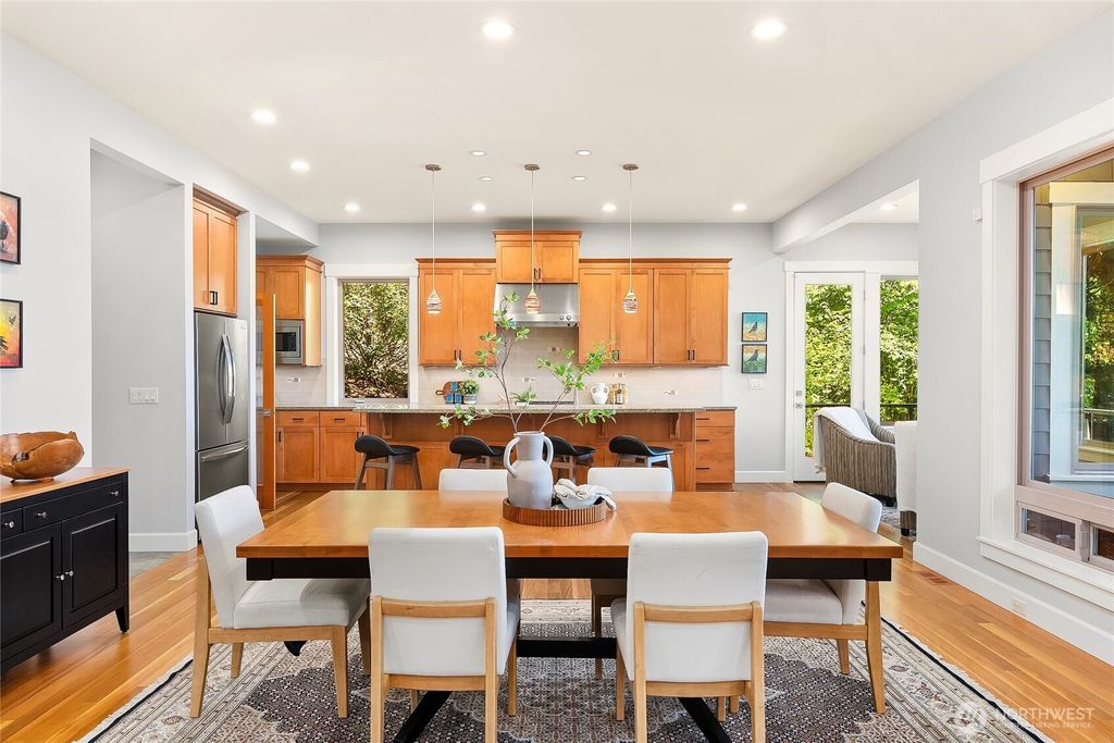 Image 14 of property listing at 8300 NE Hidden Cove Road, Bainbridge Island, WA 98110