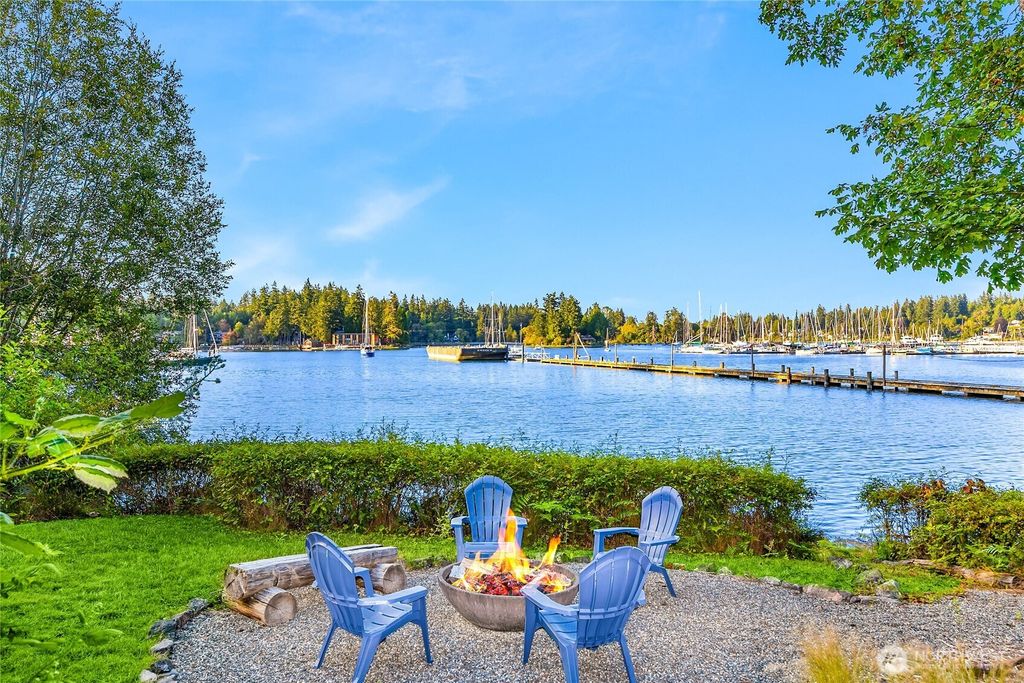 Image 3 of property listing at 8300 NE Hidden Cove Road, Bainbridge Island, WA 98110