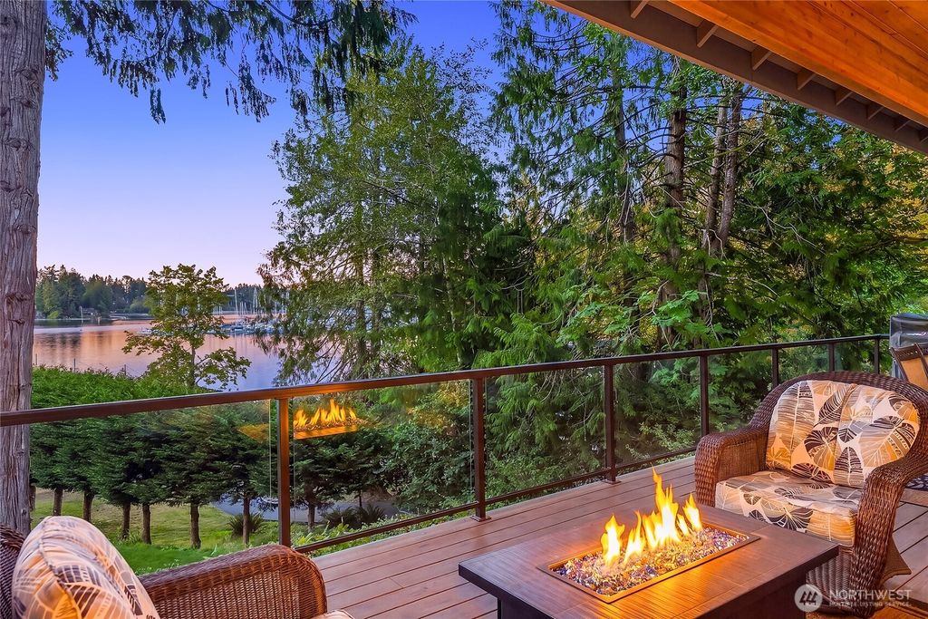Image 30 of property listing at 8300 NE Hidden Cove Road, Bainbridge Island, WA 98110