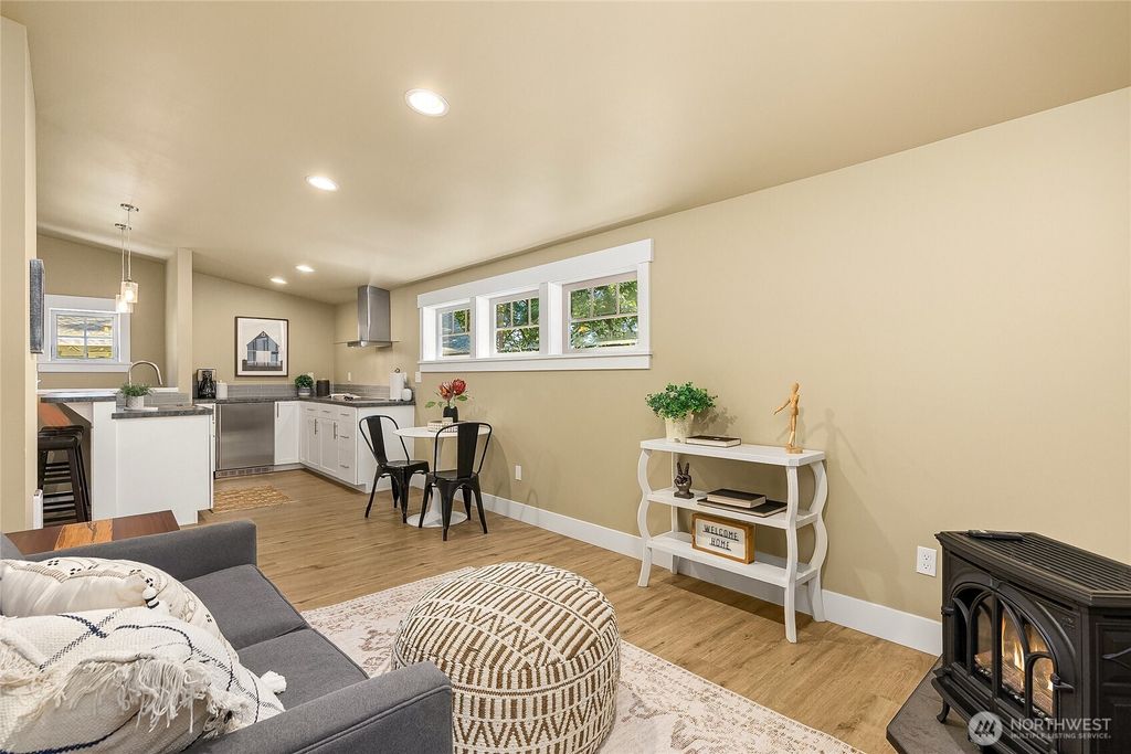 Image 33 of property listing at 8300 NE Hidden Cove Road, Bainbridge Island, WA 98110