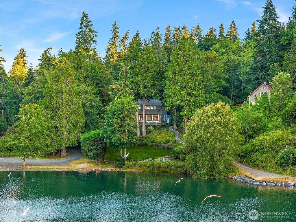 Image 36 of property listing at 8300 NE Hidden Cove Road, Bainbridge Island, WA 98110