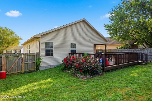 2066 Osprey Cove Dr, Shelbyville, KY 40065