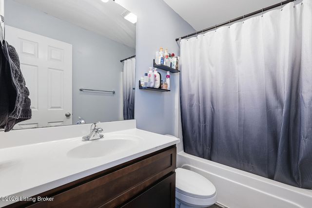 2066 Osprey Cove Dr, Shelbyville, KY 40065