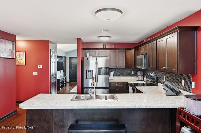 2066 Osprey Cove Dr, Shelbyville, KY 40065