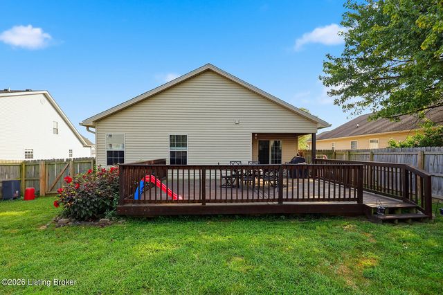2066 Osprey Cove Dr, Shelbyville, KY 40065