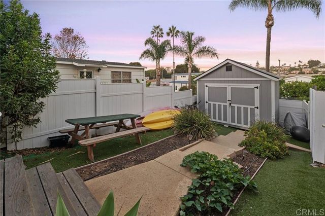 720 3rd Street, Encinitas, CA 92024
