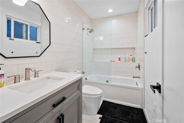 720 3rd Street, Encinitas, CA 92024