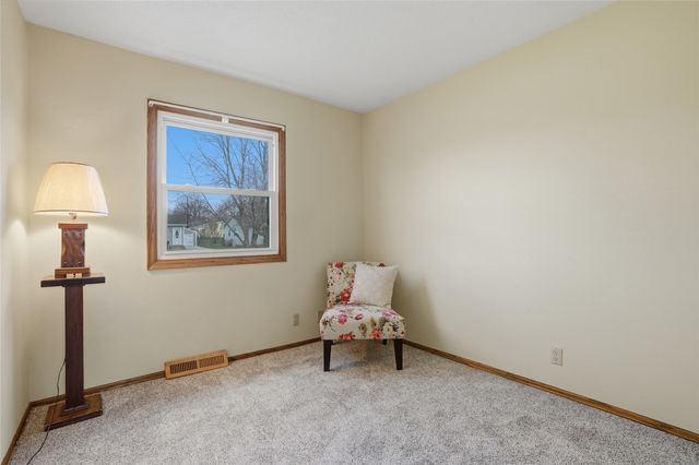235 Wiley Boulevard NW, Cedar Rapids, IA 52405