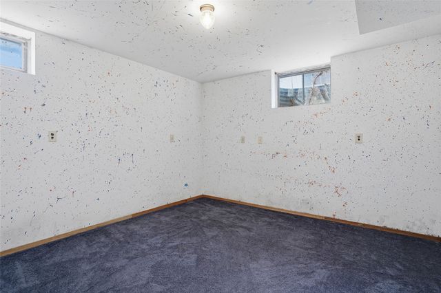 235 Wiley Boulevard NW, Cedar Rapids, IA 52405