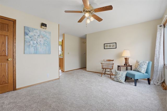 235 Wiley Boulevard NW, Cedar Rapids, IA 52405