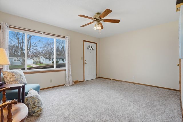 235 Wiley Boulevard NW, Cedar Rapids, IA 52405