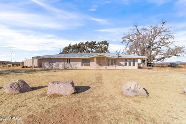 4842 W Gleeson Road, Elfrida, AZ 85610