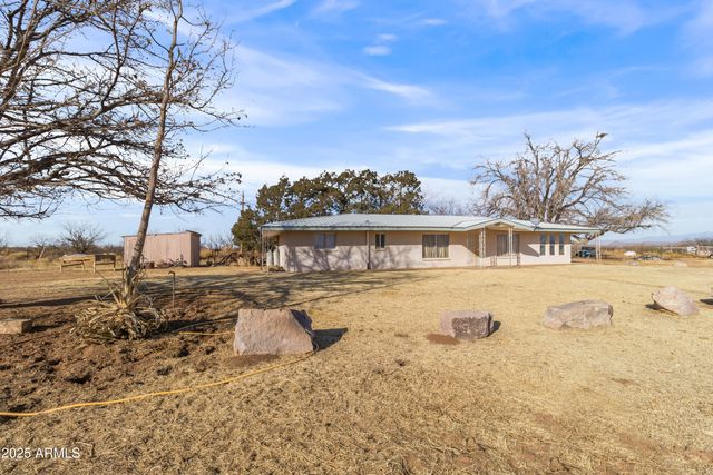 4842 W Gleeson Road, Elfrida, AZ 85610