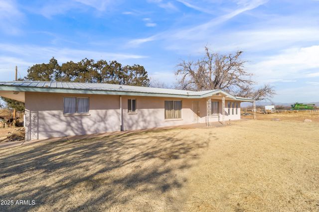 4842 W Gleeson Road, Elfrida, AZ 85610