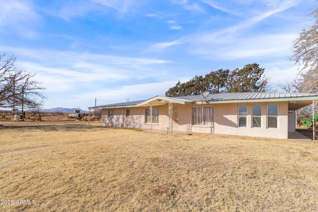 4842 W Gleeson Road, Elfrida, AZ 85610