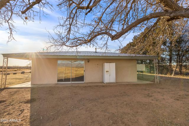 4842 W Gleeson Road, Elfrida, AZ 85610