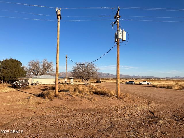 4842 W Gleeson Road, Elfrida, AZ 85610