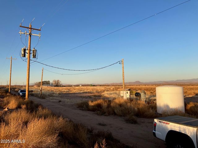 4842 W Gleeson Road, Elfrida, AZ 85610