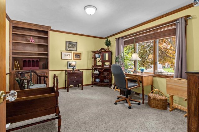130 HILLTOP DRIVE, Neenah, WI 54956