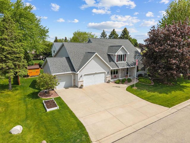 130 HILLTOP DRIVE, Neenah, WI 54956