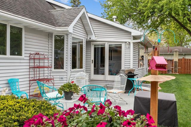 130 HILLTOP DRIVE, Neenah, WI 54956