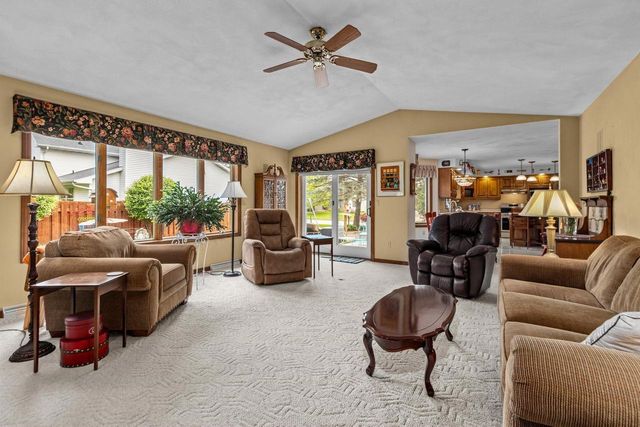 130 HILLTOP DRIVE, Neenah, WI 54956