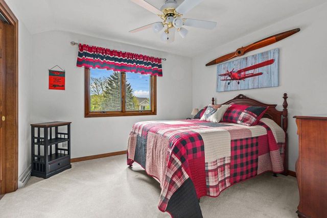 130 HILLTOP DRIVE, Neenah, WI 54956