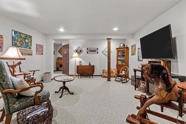 130 HILLTOP DRIVE, Neenah, WI 54956