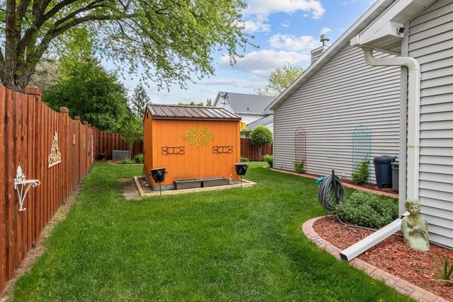 130 HILLTOP DRIVE, Neenah, WI 54956