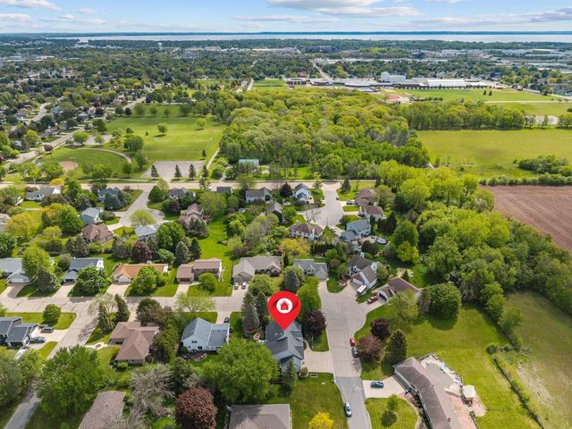 130 HILLTOP DRIVE, Neenah, WI 54956