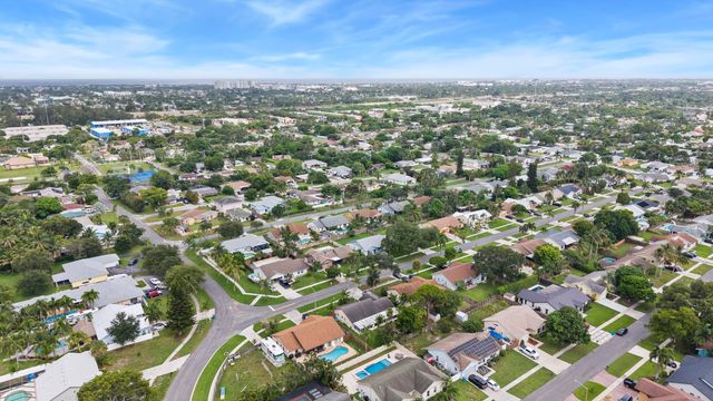 1127 NW 9th Street, Boynton Beach, FL 33426