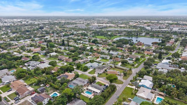 1127 NW 9th Street, Boynton Beach, FL 33426