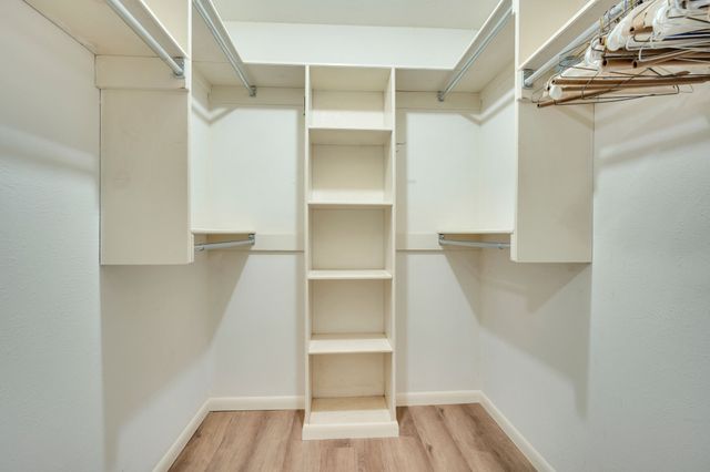 1105 Greenbriar Lane, Arlington, TX 76013