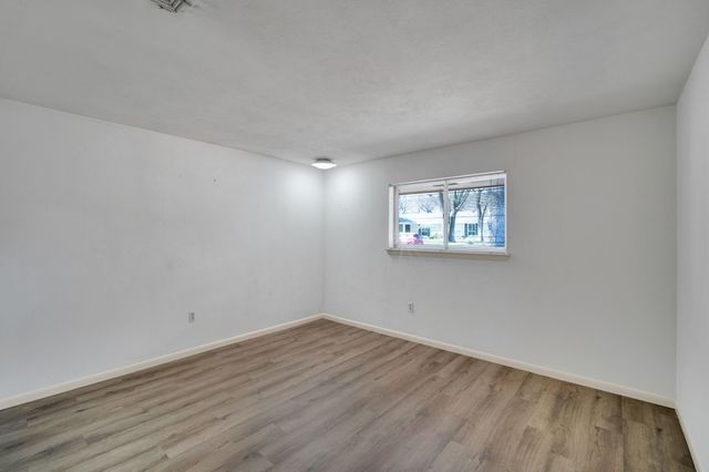 1105 Greenbriar Lane, Arlington, TX 76013