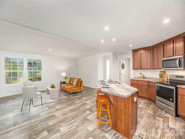 15 Joe Davis Road, Sylva, NC 28779