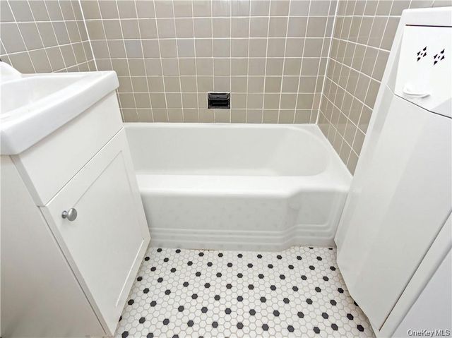 15 Quinby Avenue 1E, White Plains, NY 10606