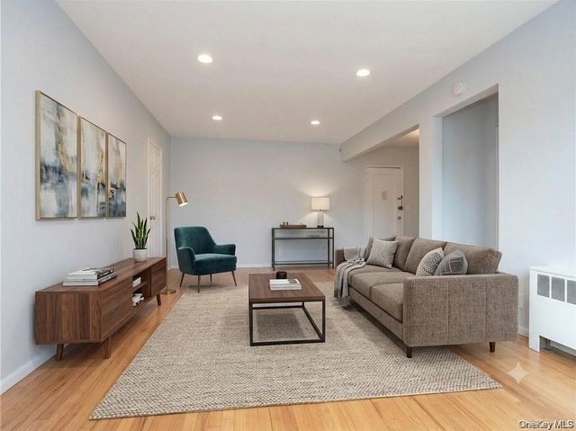 15 Quinby Avenue 1E, White Plains, NY 10606