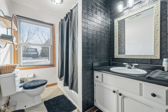 9624 Perlinda Lane, Indianapolis, IN 46259