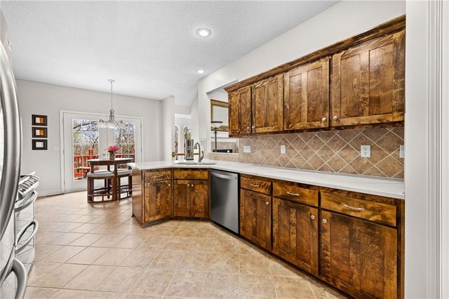 545 S Minter Road, Grain Valley, MO 64029